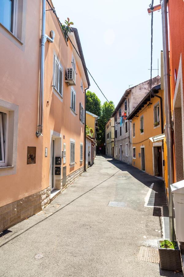 Sunny Old Town Apartment Koper Exterior photo