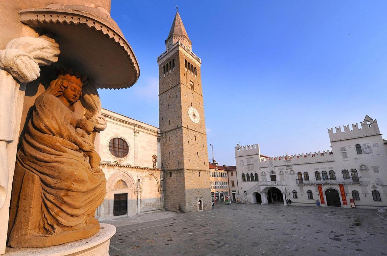 Sunny Old Town Apartment Koper Exterior photo